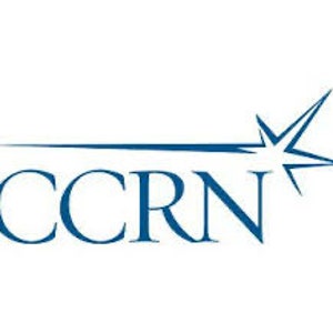 Puede incluir: Logotipo azul y blanco con las letras "CCRN" en una fuente en negrita sin serif. Una estrella estilizada con una cola larga y delgada se coloca a la derecha de las letras.