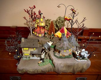 Vignette Display Platform/Add-on Section (Houses/Accessories NOT Included) for Dept 56 Harry Potter Village - Free Shipping