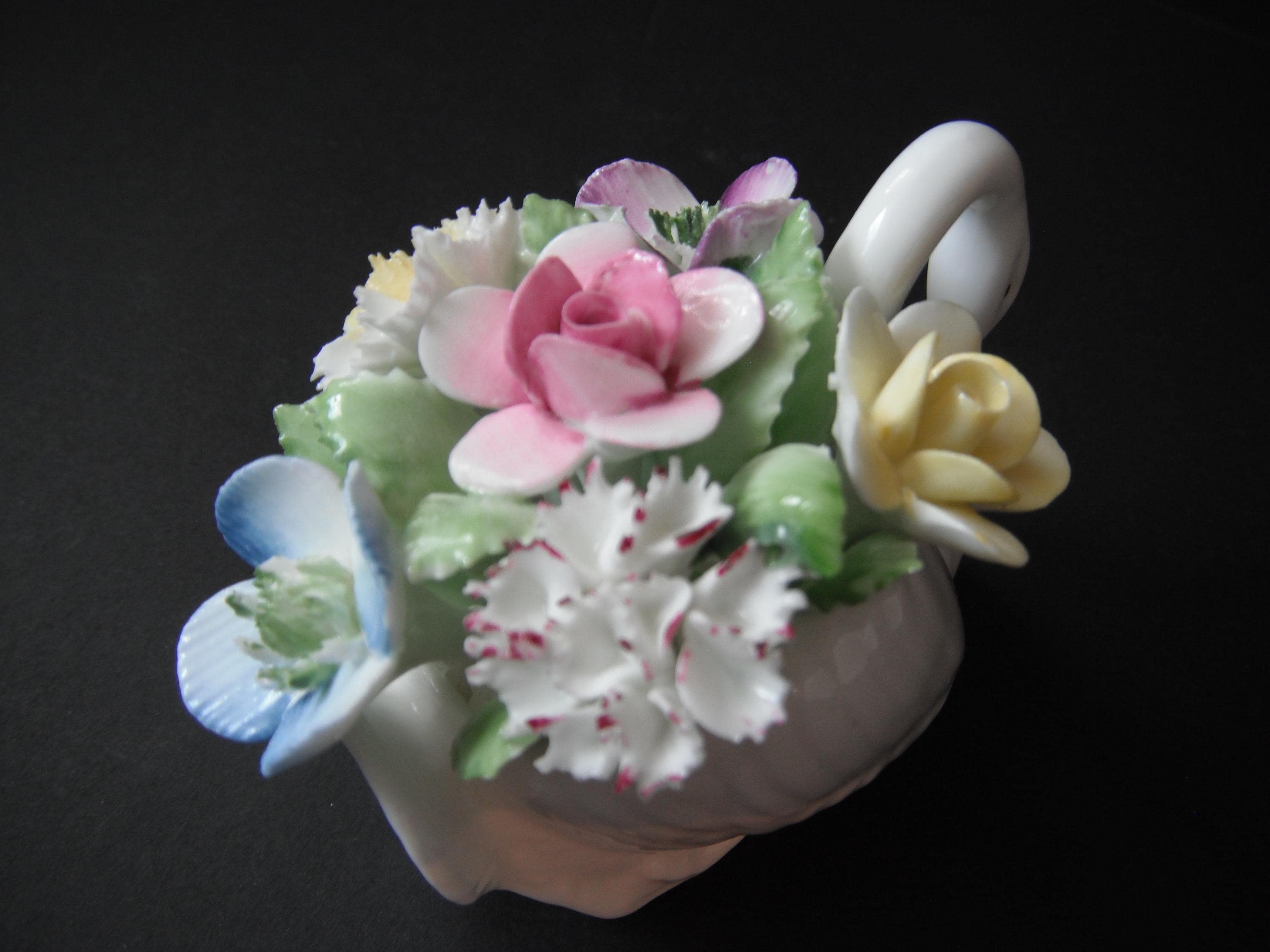 Bone China Swan - Etsy Canada