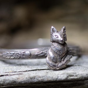 Anillo de zorro plateado * Plata esterlina maciza ** Joyería Northwoods * Banda con patrón FMF * Cualquier tamaño *