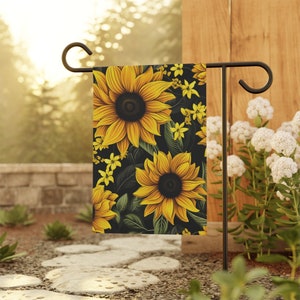 Sunflower Garden Flag, Sunflower lover gift, Fall Sunflower house flag, Sunflower decor, Home and Garden Decor, Housewarming Gift, Sunflower