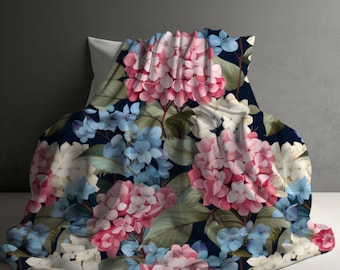 Spring Decor, Hydrangea blanket, floral blanket, Hydrangea gift, Floral Throw, Fleece Blanket, Home Decor, gift for her, mother's day gift