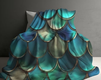 Mermaid Scales Blanket, Mermaid Blanket, Soft Mermaid Throw, Fleece Blanket, Mermaid Bedroom Decor, Mermaid Theme gift, Iridescent blanket