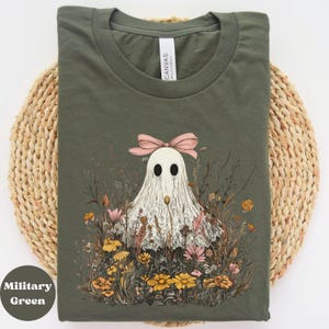 Women&#39;s fall tee, Spooky Coquette, Spooky season shirt, Halloween Lace Ghost T Shirt, halloween shirt, halloween season t-shirt, girly ghost