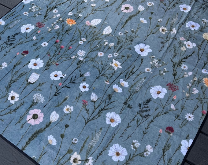Picnic Blanket, waterproof picnic blanket, floral picnic blanket, camping blanket, playdate blanket, park blanket, gift for mom, beach gift