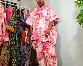Handgefertigtes Adire Zweiteiler Set: Afrikanisches Tie Dye Top und Hose