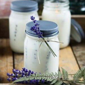 14 oz sojawaskaars in mason jar-over 45 verschillende geuren en kan wit of pastelkleurig zijn.  Kaars voor thuis, kaars voor haar, cadeau