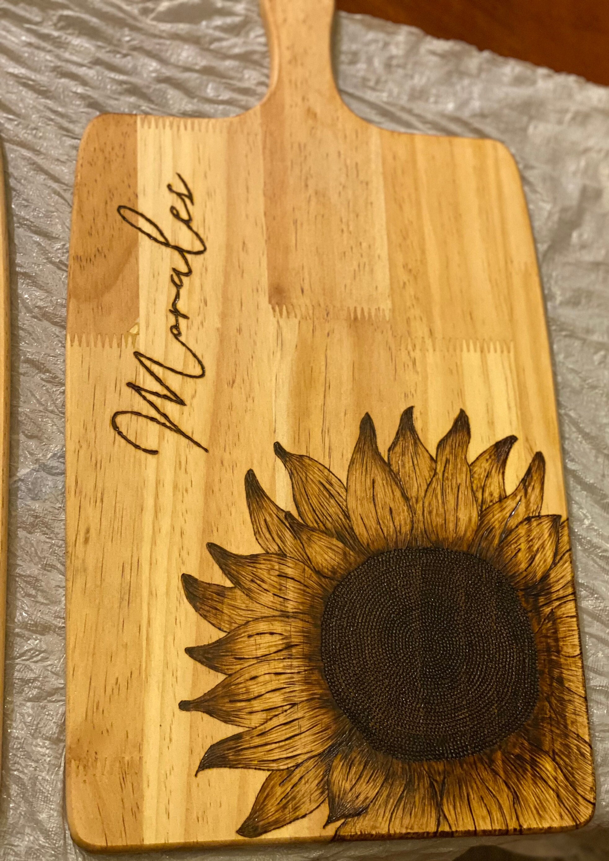 Sunflower cutting board deals