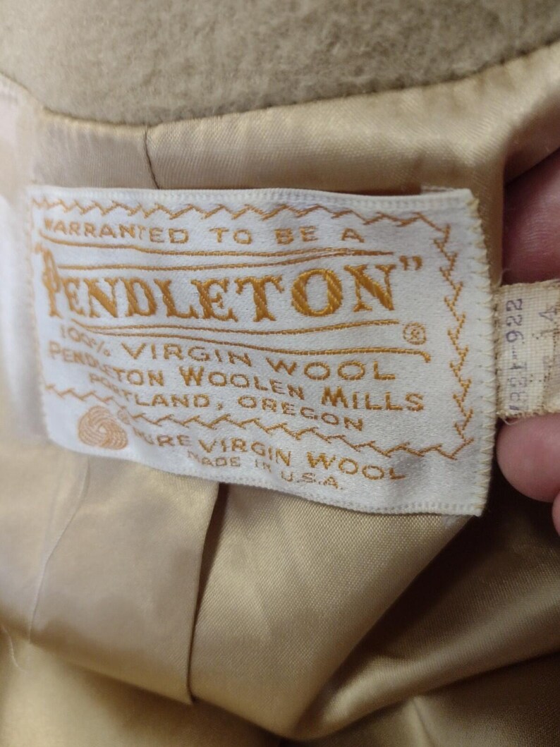 VTG 70s Pendleton 100% Virgin Wool Camel Cape Coat Arm Slits Satin Lined Sz 14 image 11