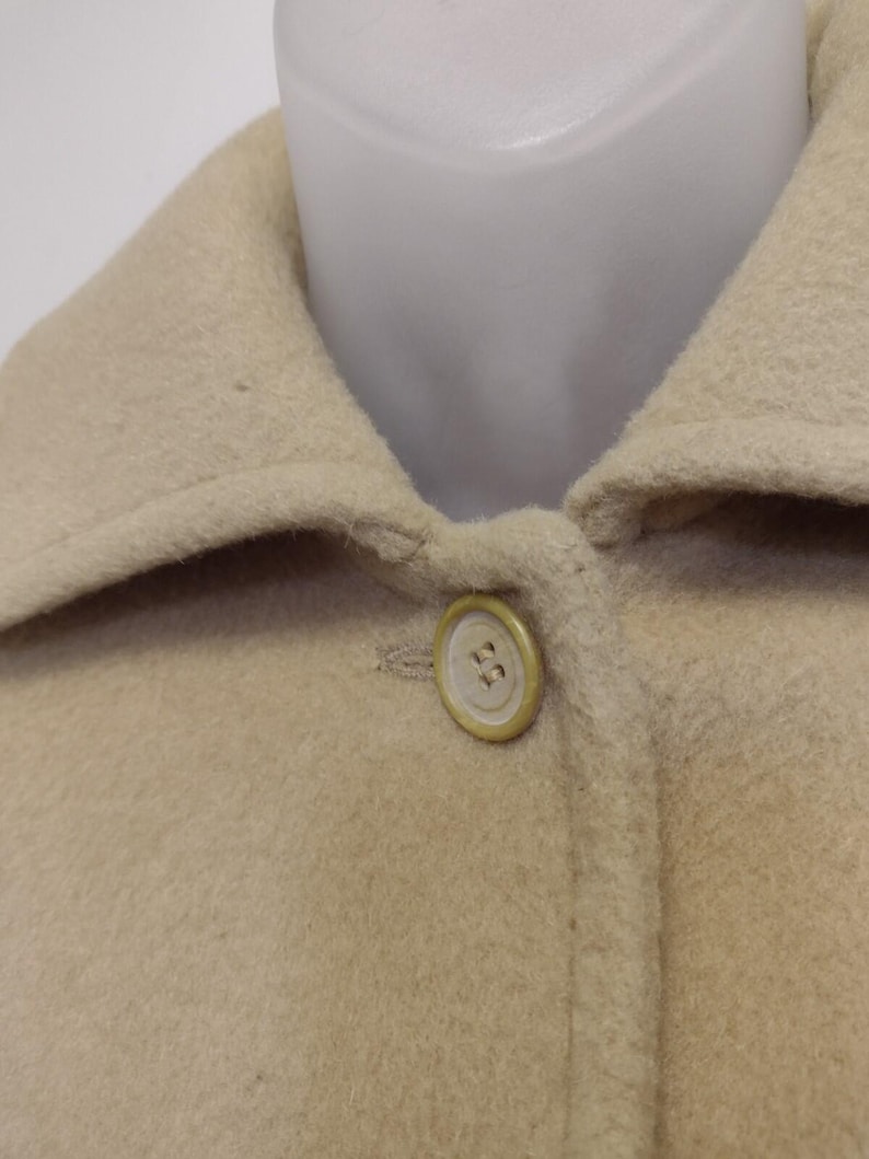 VTG 70s Pendleton 100% Virgin Wool Camel Cape Coat Arm Slits Satin Lined Sz 14 image 13