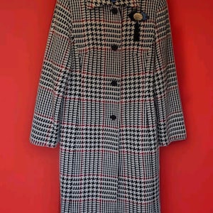 Vintage Tribeca Studio Houndstooth Long Wool Coat Red Black White W Brooch Sz 14