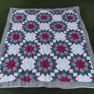 Vintage 1970s Handmade Lone Star Quilt  Americana Revival 92x82 In