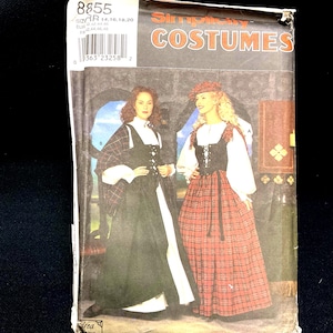 Simplicity 8855 Sewing Pattern Women&#39;s Scottish Renaissance Faire Medieval Dress Size 14-20