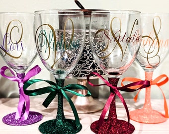 Personalized Glitter Wine Glasses