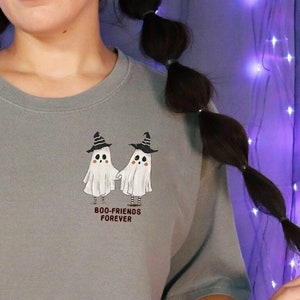 Retro Ghost Shirt Boo Friend Ghost T-Shirt for Halloween Spooky Season Tee Best Friends Halloween Shirt Trick or Treating