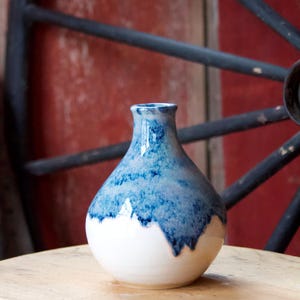 Handmade Small Ceramic Vase – Blue & White Minimalist Decor