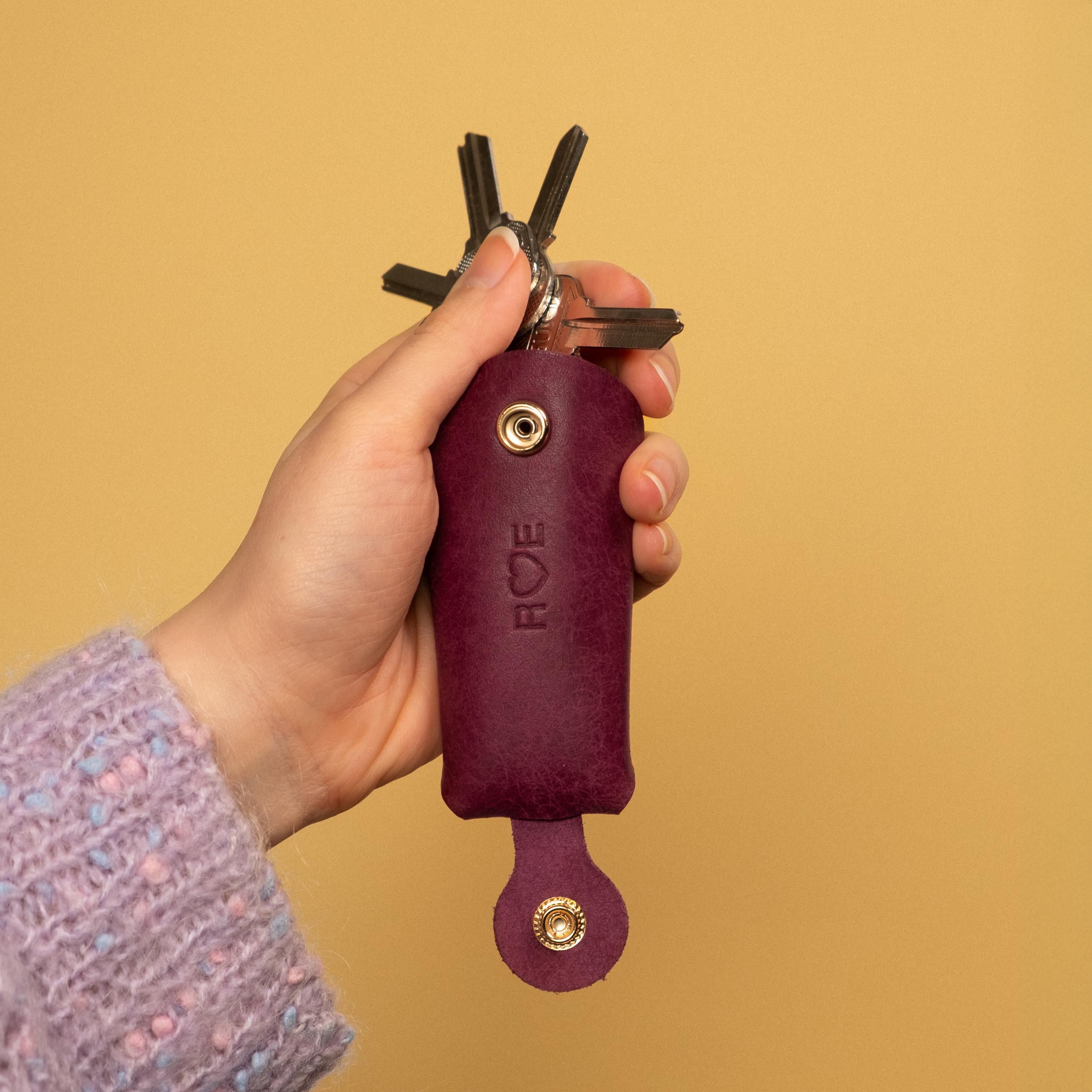 【チャオズ】≪BURGUNDY≫ HAND-DYED KEY CASE Burgundy Key Cover - Etsy Canada