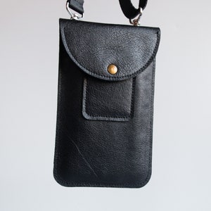 Minimalistische Leder-Handytasche Leder-Umhängetasche für iPhone 14 Pro Smartphone-Tasche einfache Leder-Umhängetasche Bild 7