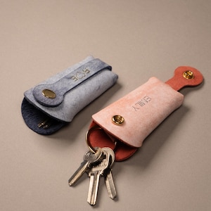 Personalized Leather Key Organizer / Key Case / Key Holder, Stamped Name or Initials, Mother's Day / Birthday, Stocking Filler Gift for Her