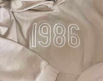 CUSTOM Extra Large PUFF/3D Numbers Sweatshirt!