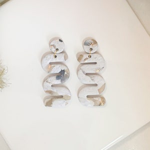 Handmade Marbled White Polymer Clay Organic Squiggle Earrings / Dangle Earrings / Statement Earrings