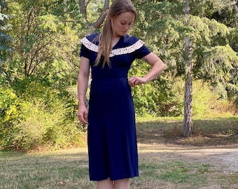 1940s Navy Blue Sailor Dress, White Polka Dot Collar, Size S, Short Sleeves, Fitted Waist with Pleats and Darts