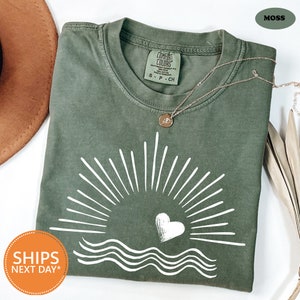Sunshine Shirt | Retro Sunshine T Shirt Comfort Colors Hiking T Shirt | Camping Tee | Travel Vacation Shirt | Beach Shirt | Girls Trip Shirt