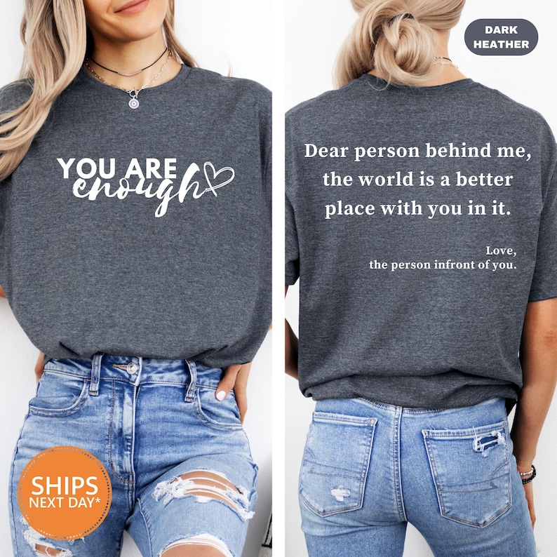 a woman wearing a t - shirt that says, dear person behind me, the