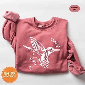 Hummingbird Sweatshirt | Hummingbird Crewneck | Bird Lover Hoodie | Animal Lover Sweater | Hummingbird Lover Birthday Gift | Birds Crewneck