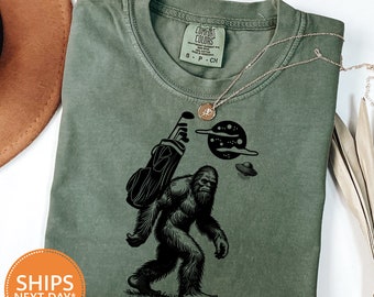 Bigfoot Golfer T-Shirt | Funny Sasquatch Golfing Shirt | Comfort Colors Bigfoot Golf Silhouette Tee | Funny Outdoor Shirt | Gift For Golfer