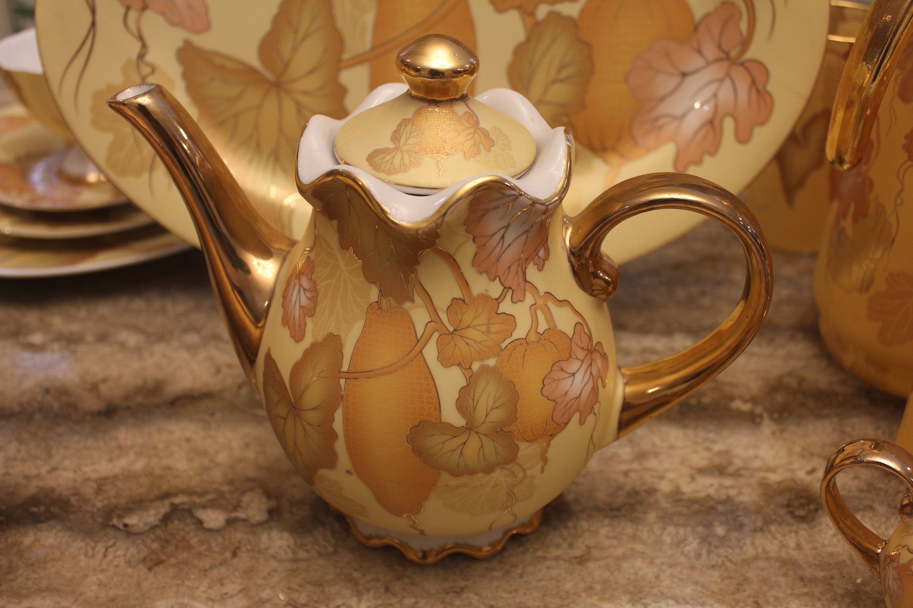 Vintage 24K Gold Collection, Yamasen Gold Collection Fine Porcelain, 78