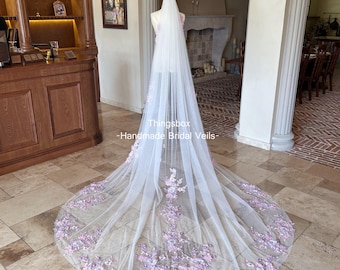 Velo de novia de encaje floral con perlas lavanda, velo de catedral, velo personalizado con peine, velos encantadores