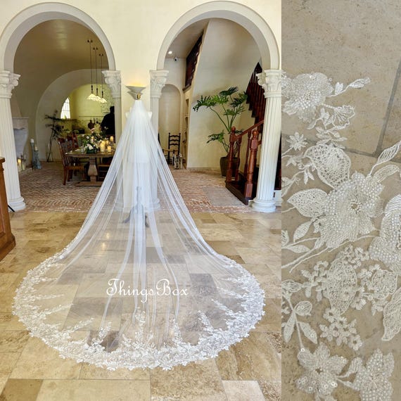 Beaded Floral Lace Veil Round Bridal Veil Ivory Lace Wedding  display picture 2