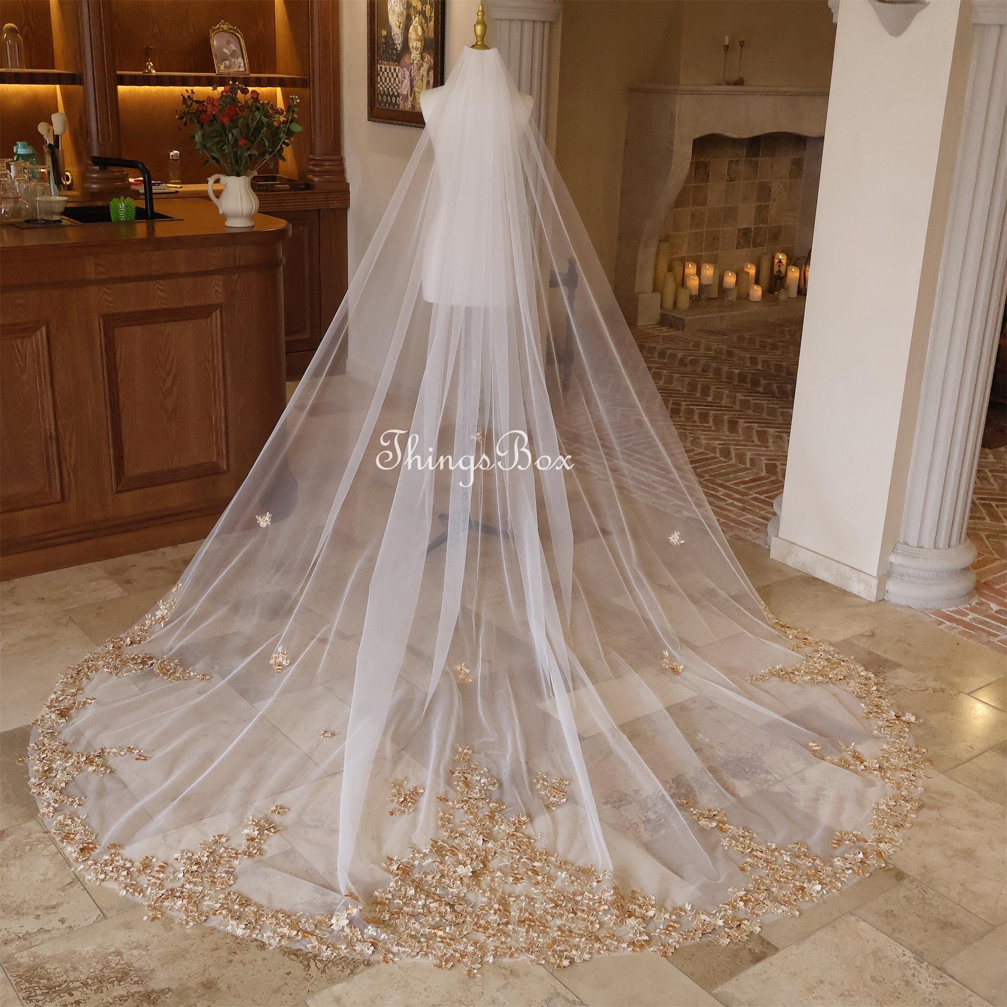 Metal Comb Veil Champagne Gold Flower Lace Wedding Veil Chapel