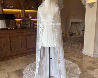 Velo de novia con ribete de encaje alto, velo de novia con encaje floral de hojas y peine, velo de novia con ribete de encaje floral personalizado, ribete de encaje en el busto