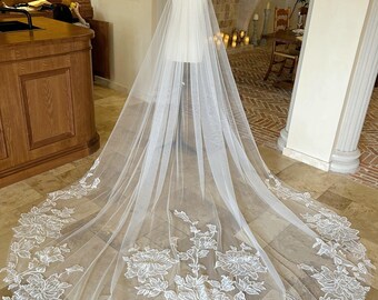 Voile de mariée en dentelle à grandes fleurs, dentelle de tulle fleurie Voile de mariée à 1 étage, voile cathédrale chapelle Voile de feuilles florales avec peigne Voile blanc ivoire