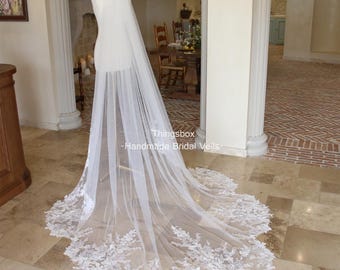 Luxury Handmade Crystal Wedding Veil,Cathedral Bridal Veil with Beaded Floral Lace,Sparkling Rhinestone Chapel Veil,Elegant Floral Lace Veil