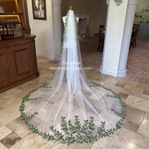 Green Leaf Lace Veil Long Round Bridal Veil Full Leaf lace Trimming Wedding Veil, Boho Veil, Comb Veil