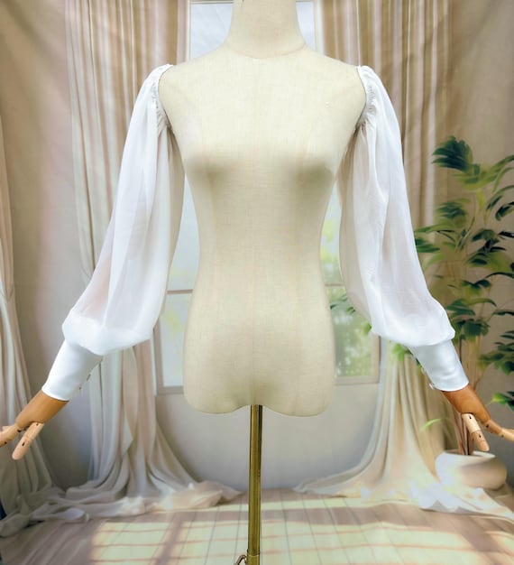 Eaphi volume sleeve sheer blouse アイボリー Light Ivory Chiffon Sleeves, Satin Cuff Sleeve Button Sleeve