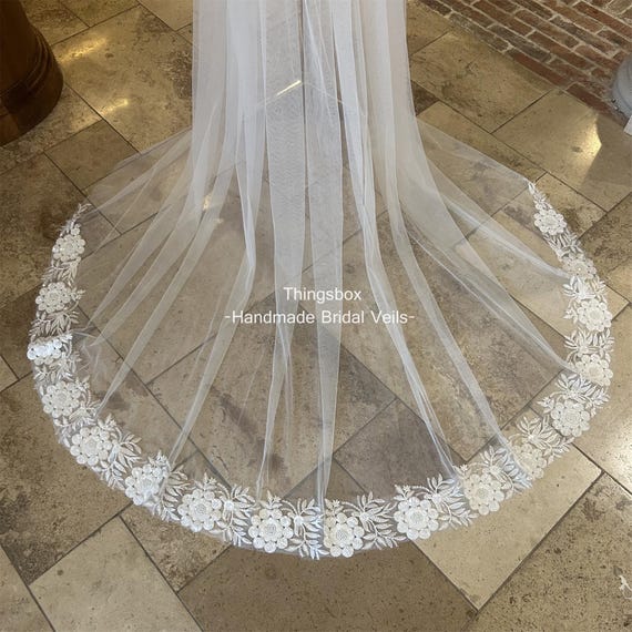 Flower Leaf Beads Lace Veil Train