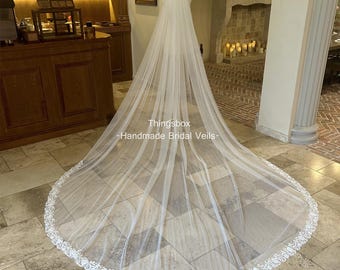Ivory Beading Lace Trimming Veil Flowers Lace Trim Wedding Veil Bridal Veil Lace Trim Chapel Cathedral Veil with Comb