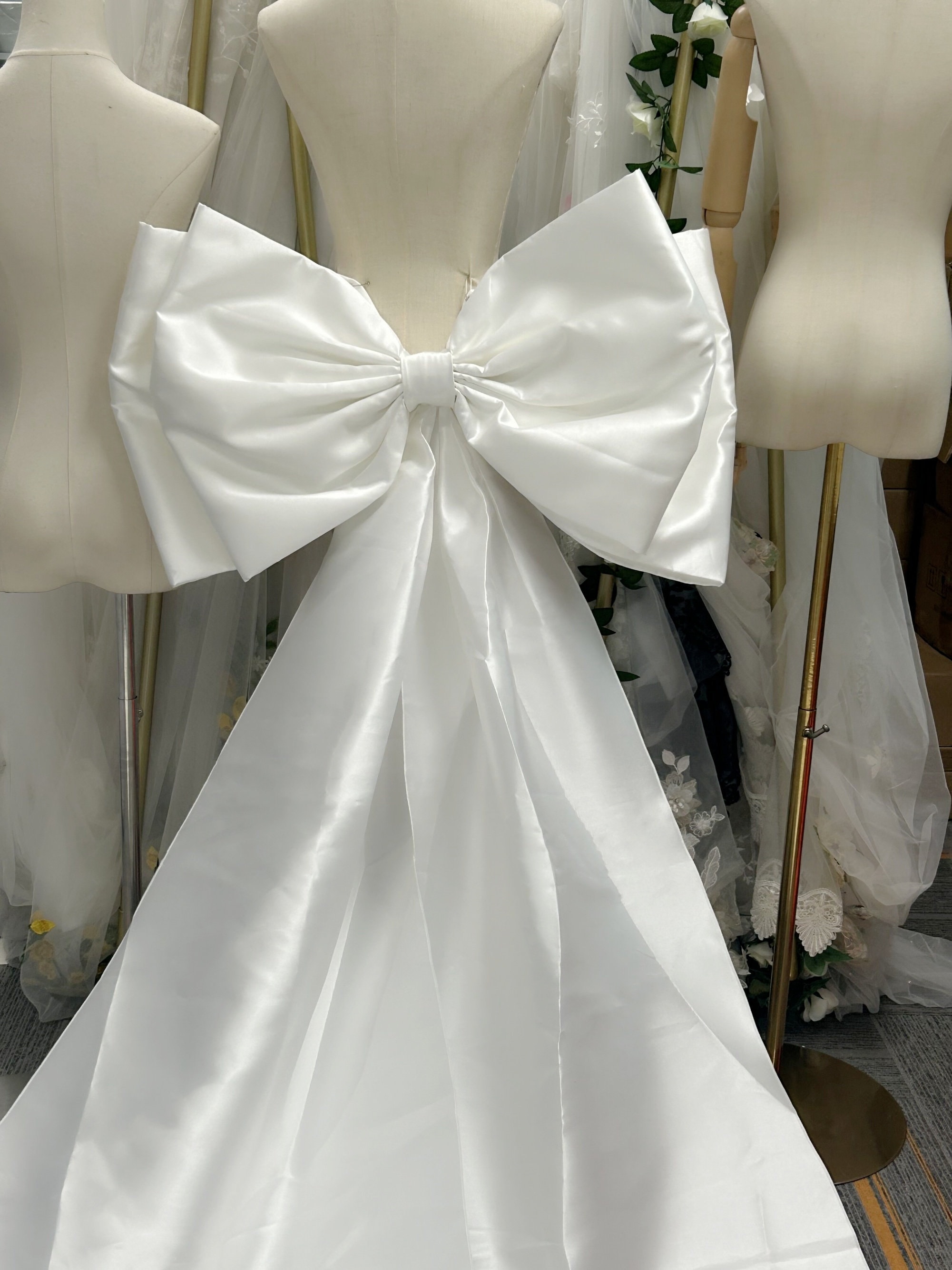 white satin bow for dress Exquisite High-end Satin Bow Train Cathedral Bow Train 118