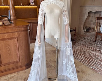 Mangas de encaje floral con cuentas, mangas nupciales de encaje de tul color marfil, mangas largas de boda con cuello joya, mangas con botones, a juego con vestido sin tirantes