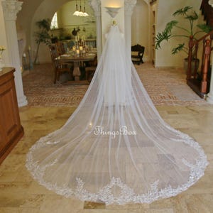 Leaf Flower Lace Bridal Veil Leaves Pattern Veil 1 Layer, Ivory Sheer Tulle Veil White Veil with Comb, 98&quot; 118&quot; Chapel/Cathedral Veil Custom