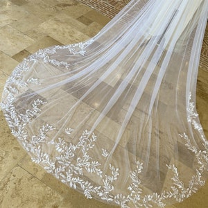 Plant Leaf Lace Wedding Veil Cathedral veil Boho wedding veil Chapel Length Custom veil bridal veil Celestial Leaves Lace Embroidery Veil