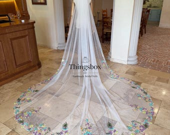 Véu de noiva colorido com renda floral, véu de noiva com acabamento em renda, véu de renda com folhagem de flores silvestres