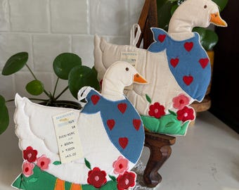 Vintage Mervyn’s Goose Potholders Set of 2 NOS 1980s Country Kitchen Decor