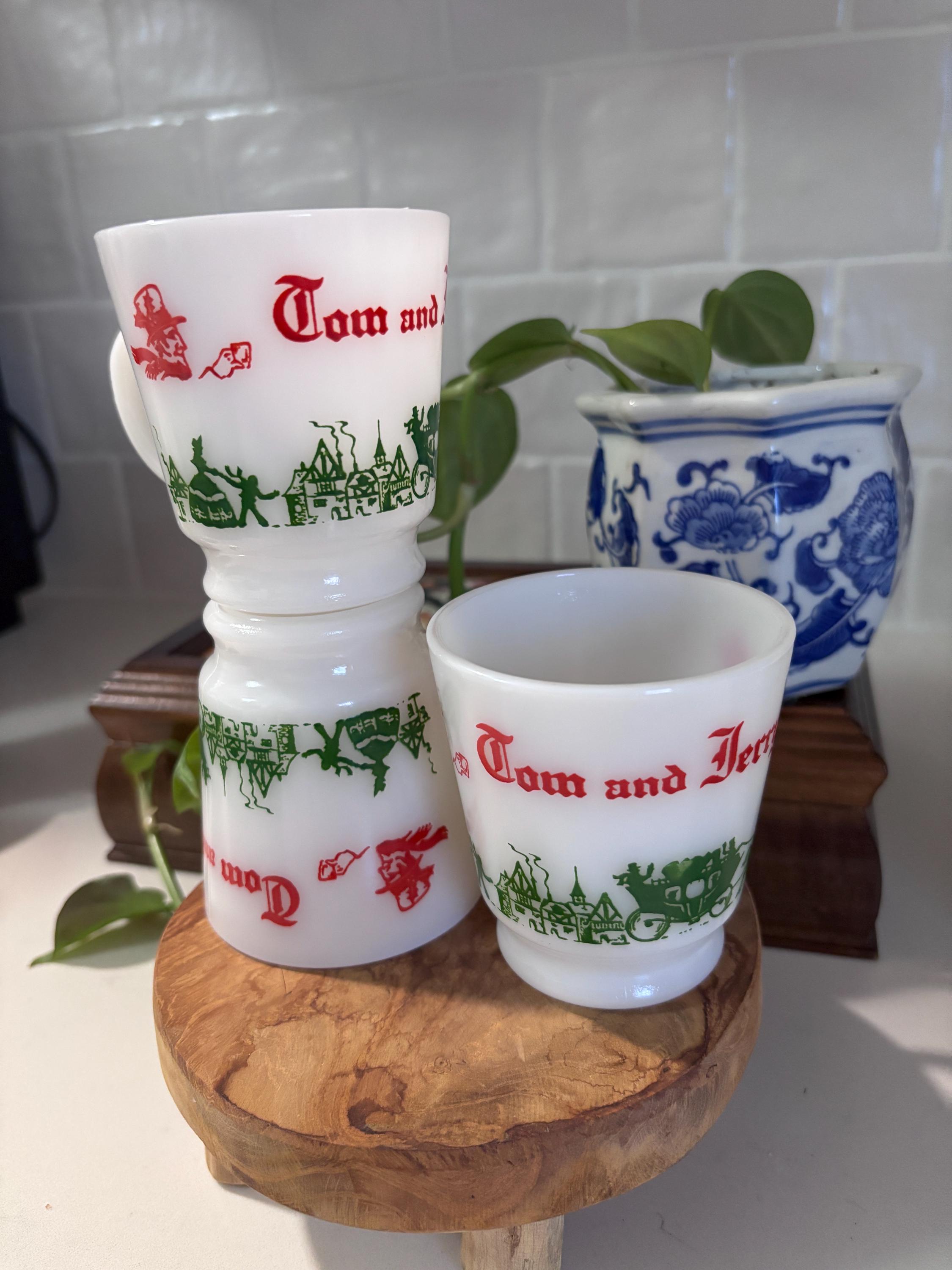 Tom and Jerry  ミルクガラスマグ ボールのセット ヘーゼルアトラス Hazel Atlas Tom and Jerry Egg Nog Serving Punch Bowl & Cups