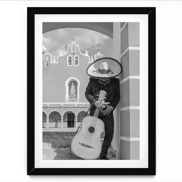Fotografía en blanco y negro de un mariachi mexicano: Fotografía de México, decoración de pared estilo hacienda.