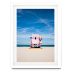 Arte de pared con torre de salvavidas rosa, impresión fotográfica de Miami Beach, arte de pared costero enmarcado art déco / fotografía artística, regalo de impresión grande para ella